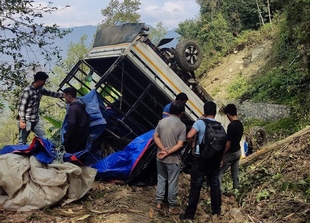 पाँचथरमा पिकअप दुर्घटनामा एकको मृत्यु, दुई घाइते