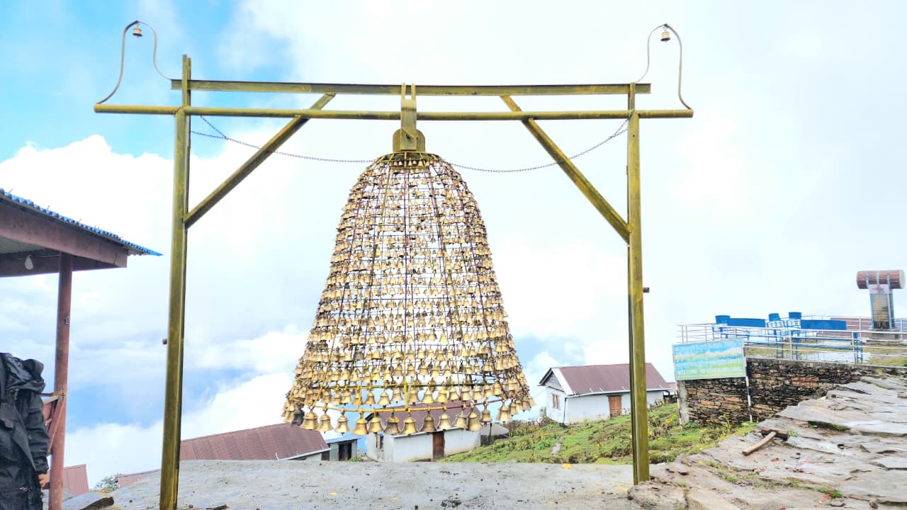 ताप्लेजुङको पाथीभरा मन्दिर क्षेत्रको आकर्षण थप्ने उद्देश्यले घण्टीको घण्टी निर्माण